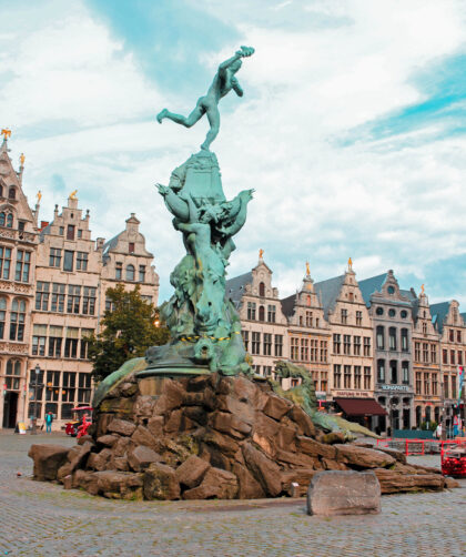 Grote Markt en Amberes, Bélgica.