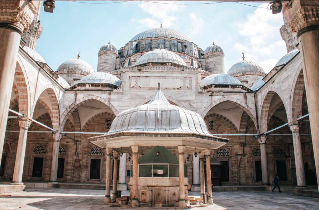 Mezquita de Fatih en Estambul, Turquía